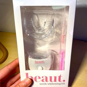BEAUT.-THE ORIGINAL GLAM KIT- Teeth Whitening Kit